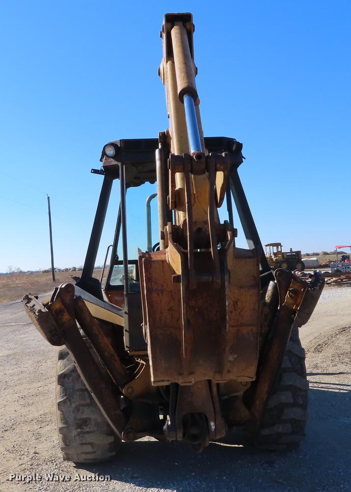 image for item DF1290 1982 Case 580D backhoe