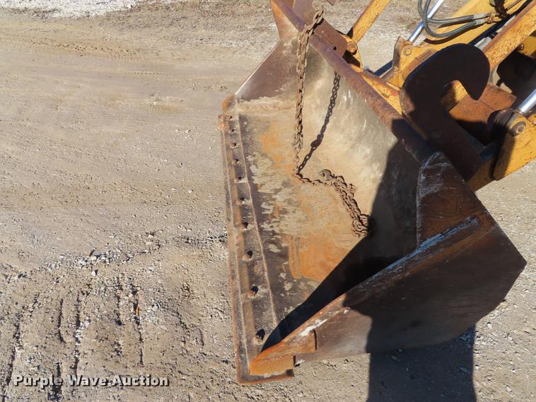 image for item DF1290 1982 Case 580D backhoe