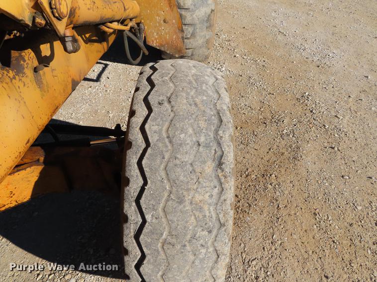 image for item DF1290 1982 Case 580D backhoe