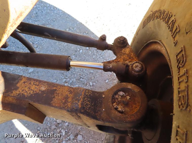 image for item DF1290 1982 Case 580D backhoe