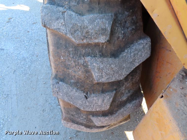 image for item DF1290 1982 Case 580D backhoe