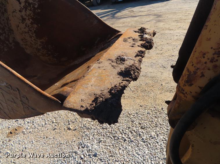 image for item DF1290 1982 Case 580D backhoe