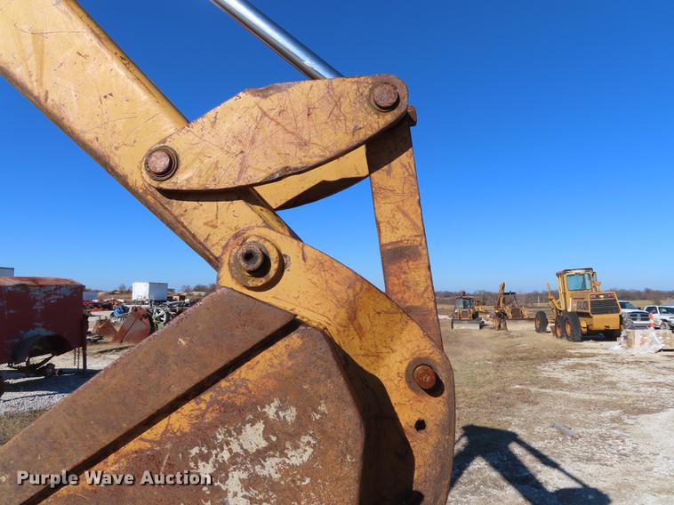 image for item DF1290 1982 Case 580D backhoe