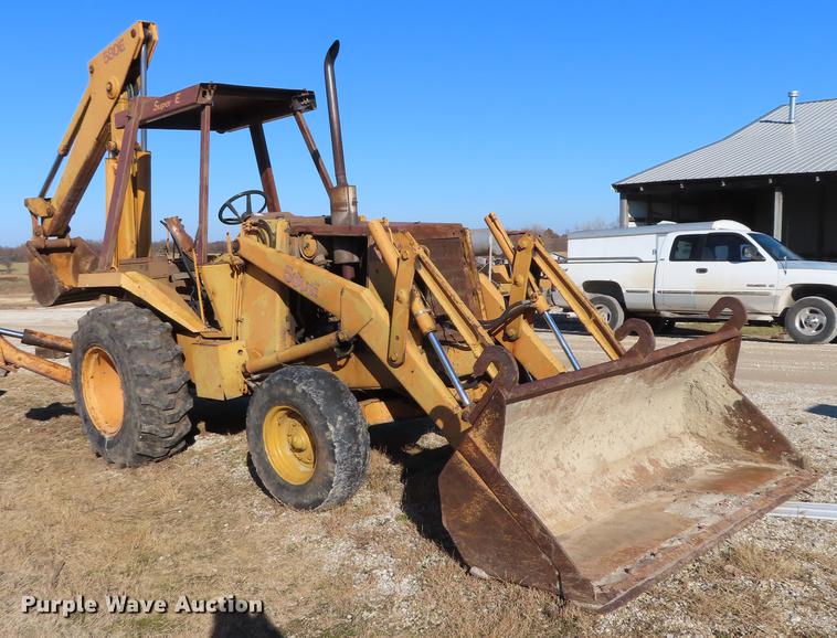 image for item DF1291 Case 580E backhoe
