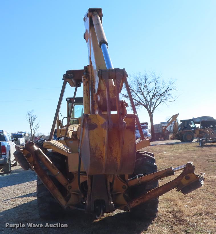 image for item DF1291 Case 580E backhoe