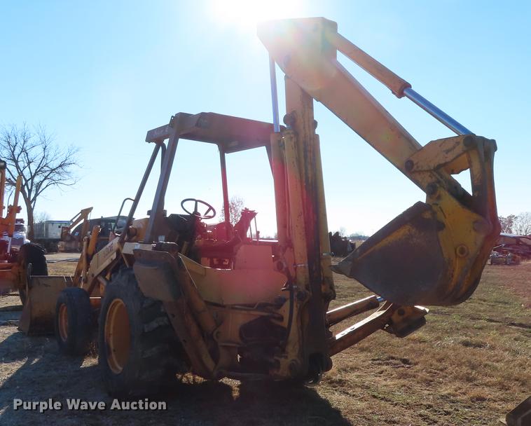 image for item DF1291 Case 580E backhoe
