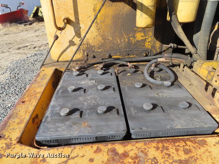 image for item DF1306 1974 Caterpillar 623B elevating scraper