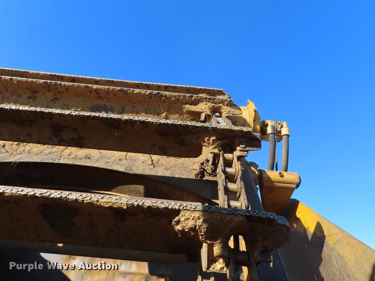 image for item DF1306 1974 Caterpillar 623B elevating scraper