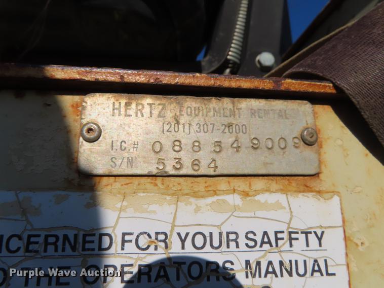 image for item DF1307 1988 Ingersoll Rand SD40F single drum vibratory roller