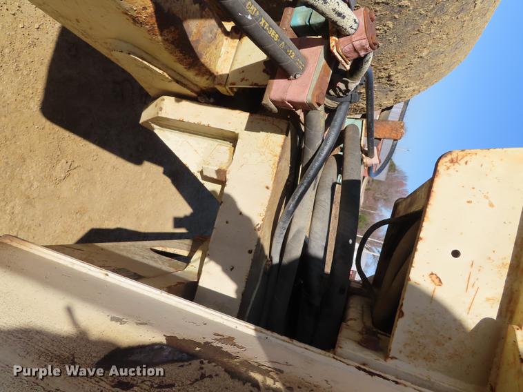 image for item DF1307 1988 Ingersoll Rand SD40F single drum vibratory roller