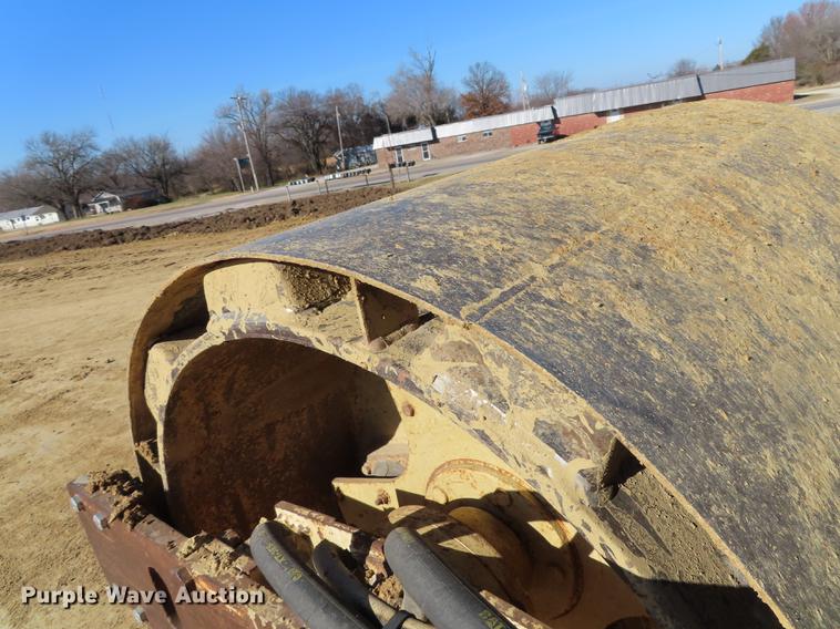 image for item DF1307 1988 Ingersoll Rand SD40F single drum vibratory roller