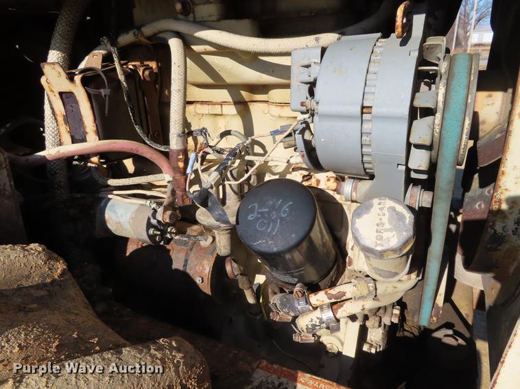 image for item DF1307 1988 Ingersoll Rand SD40F single drum vibratory roller