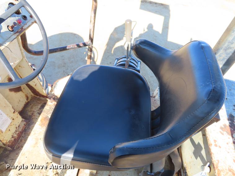 image for item DF1307 1988 Ingersoll Rand SD40F single drum vibratory roller