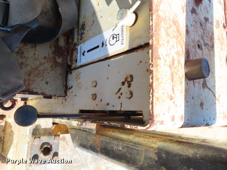 image for item DF1307 1988 Ingersoll Rand SD40F single drum vibratory roller