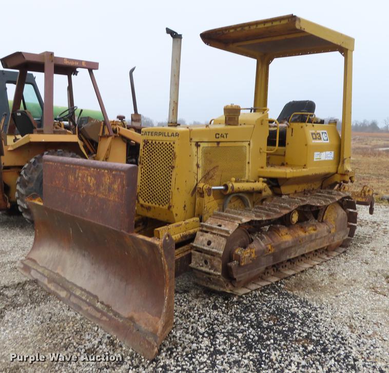 image for item DF1322 Caterpillar D3 dozer