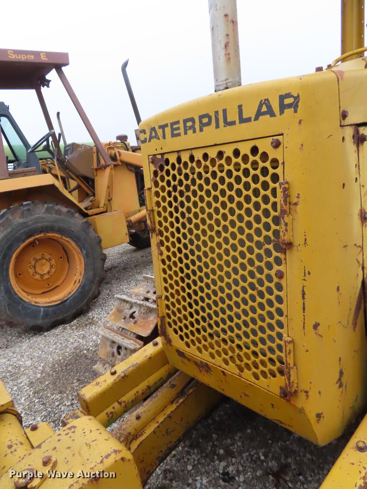 image for item DF1322 Caterpillar D3 dozer