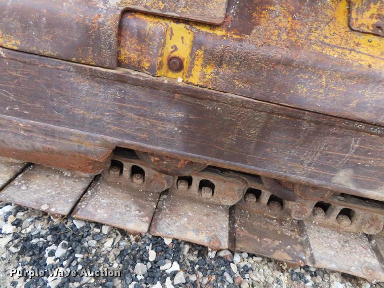 image for item DF1322 Caterpillar D3 dozer