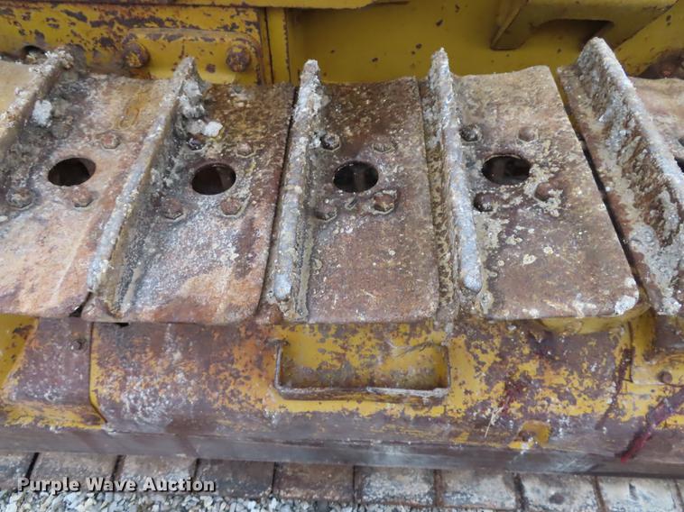 image for item DF1322 Caterpillar D3 dozer