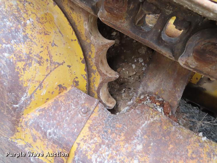 image for item DF1322 Caterpillar D3 dozer