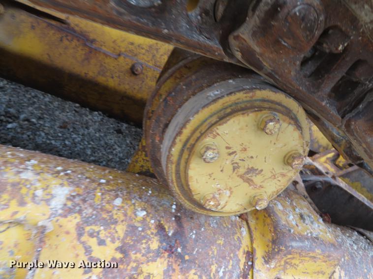 image for item DF1322 Caterpillar D3 dozer