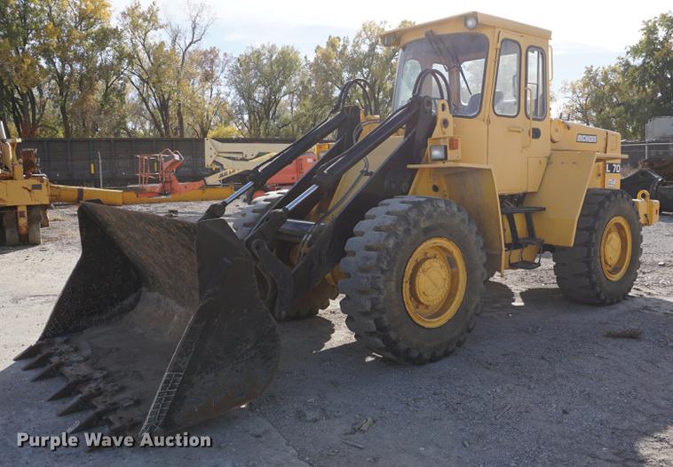image for item DF1541 1989 Michigan L70 wheel loader