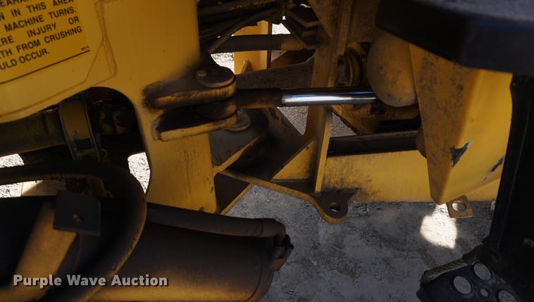 image for item DF1541 1989 Michigan L70 wheel loader