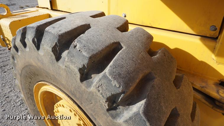 image for item DF1541 1989 Michigan L70 wheel loader