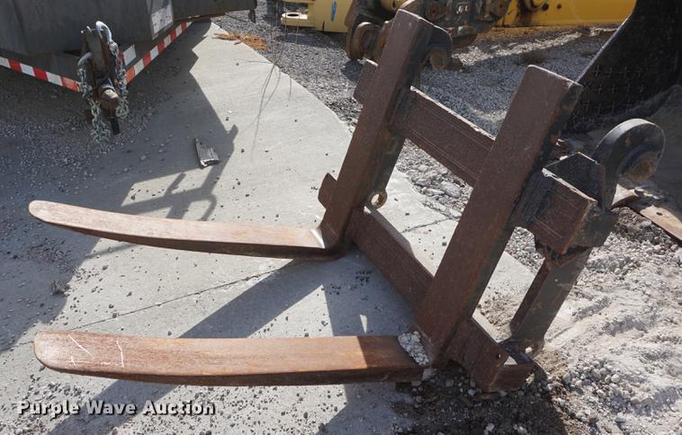 image for item DF1541 1989 Michigan L70 wheel loader