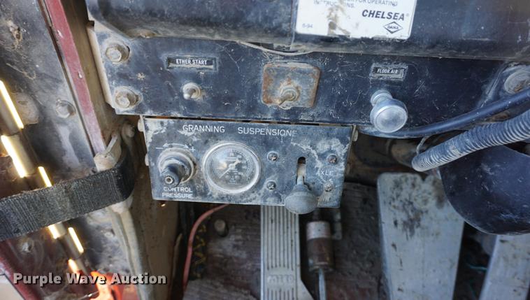 image for item DF1653 1985 International Paystar 5000 truck cab and chassis