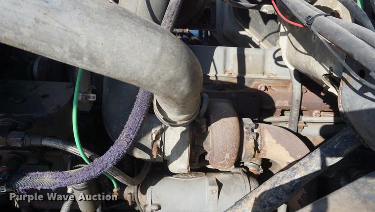 image for item DF1656 1990 Ford L7000 dump flatbed truck