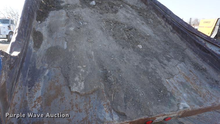 image for item DF1656 1990 Ford L7000 dump flatbed truck