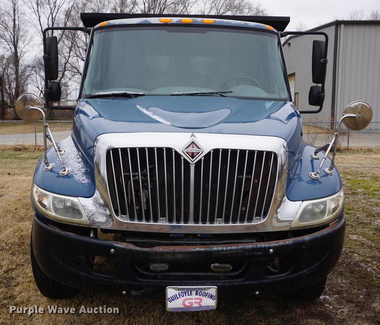 image for item DF1669 2003 International 4300 dump truck
