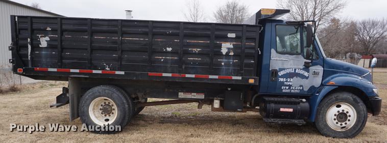 image for item DF1669 2003 International 4300 dump truck