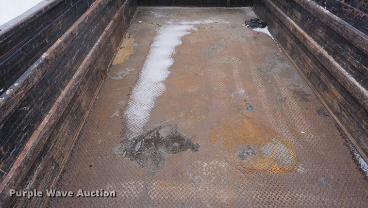 image for item DF1669 2003 International 4300 dump truck