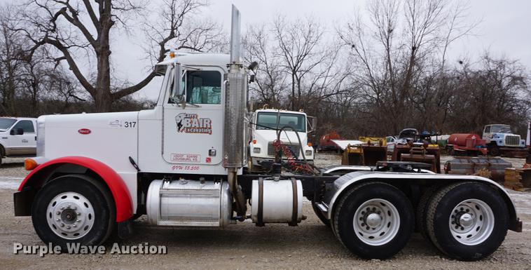 image for item DF1671 1997 Peterbilt 379 semi truck