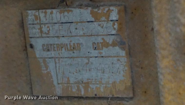 image for item DF1671 1997 Peterbilt 379 semi truck