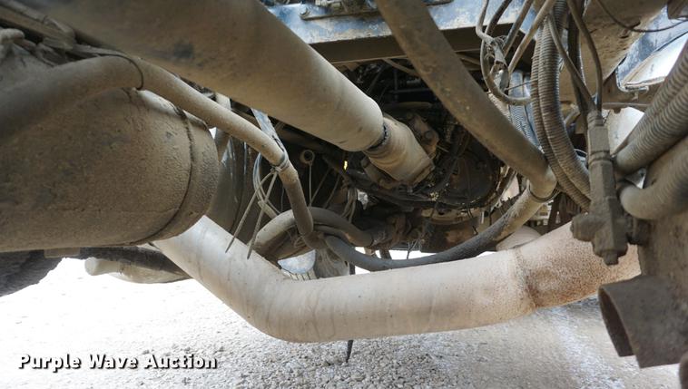 image for item DF1671 1997 Peterbilt 379 semi truck