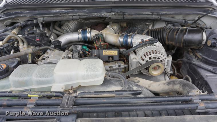 image for item DF1673 2000 Ford F350 Super Duty flatbed pickup truck