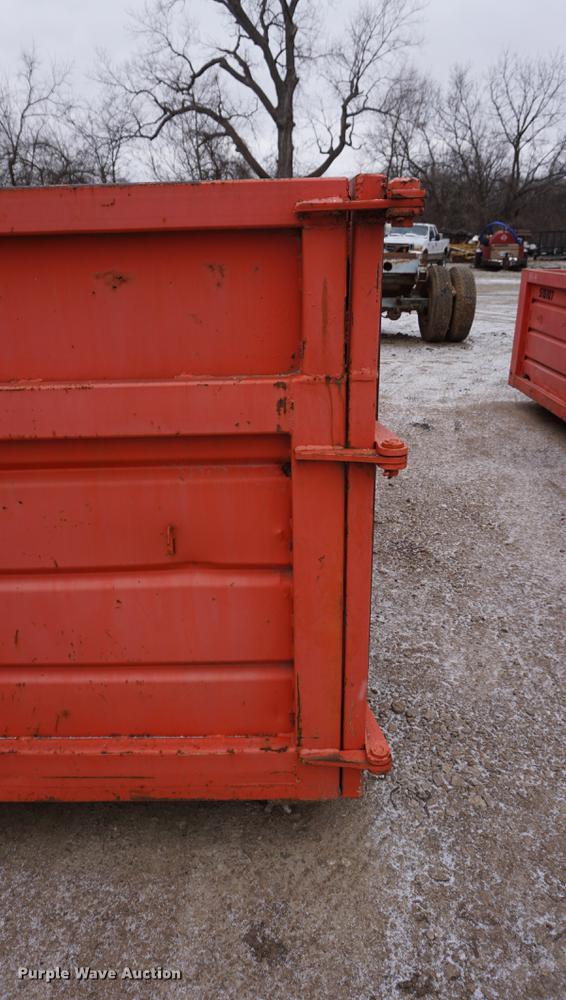 Rolloff container in Louisburg, KS Item DF1677 sold Purple Wave