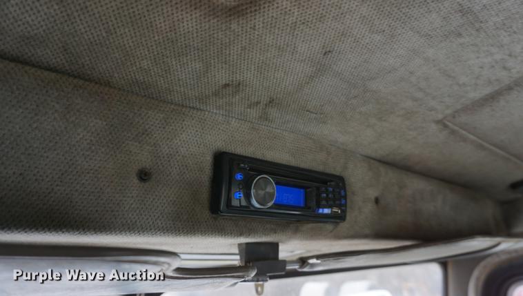 image for item DF1680 1993 Peterbilt 379 semi truck