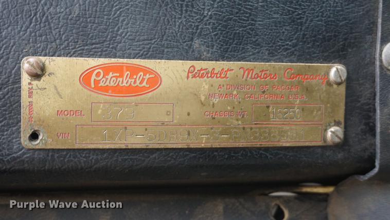 image for item DF1680 1993 Peterbilt 379 semi truck