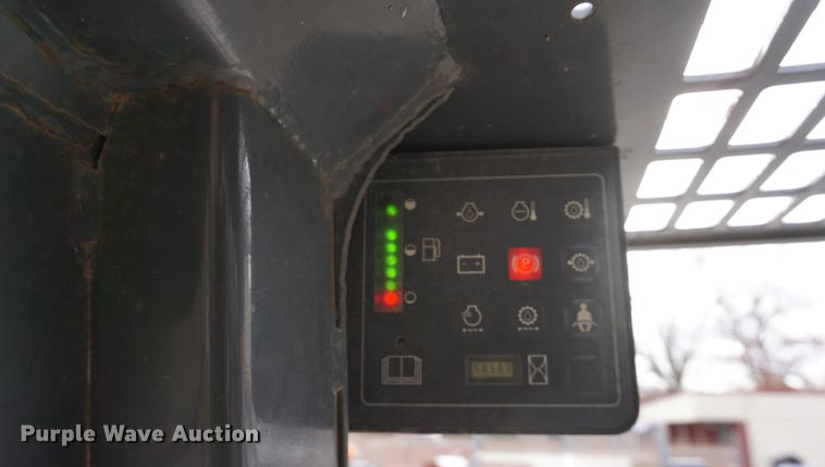 image for item DF1690 1998 Case 95XT skid steer