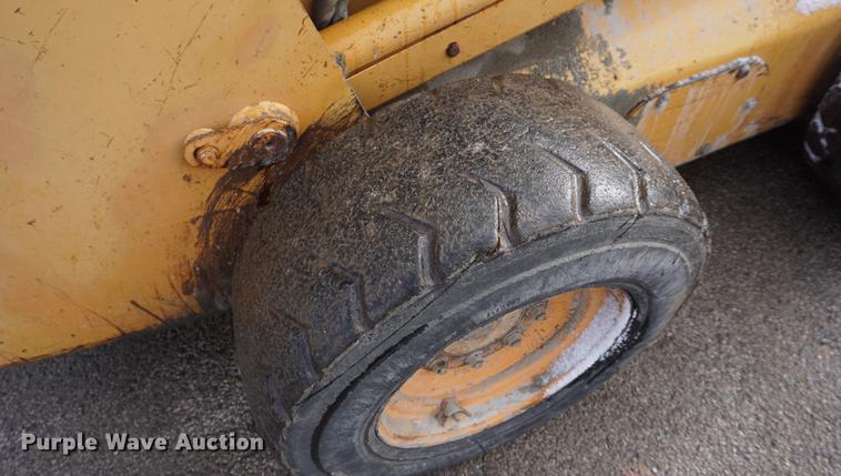 image for item DF1690 1998 Case 95XT skid steer