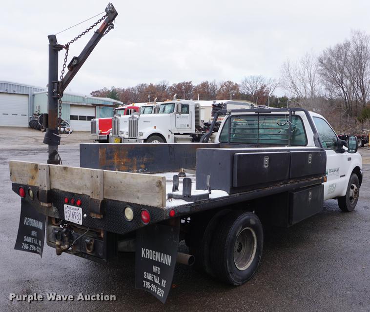 image for item DF1691 2000 Ford F350 Super Duty flat bed pickup truck