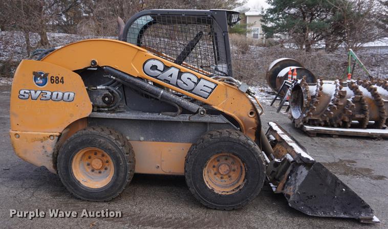 image for item DF1692 2013 Case SV300 skid steer