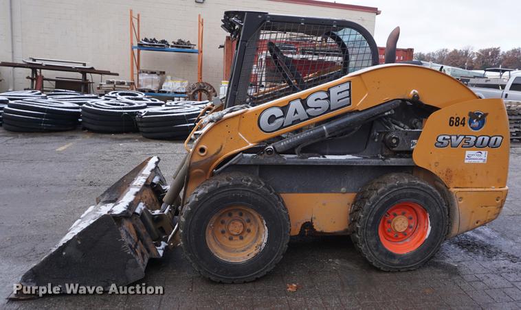 image for item DF1692 2013 Case SV300 skid steer