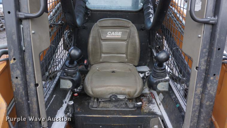 image for item DF1692 2013 Case SV300 skid steer