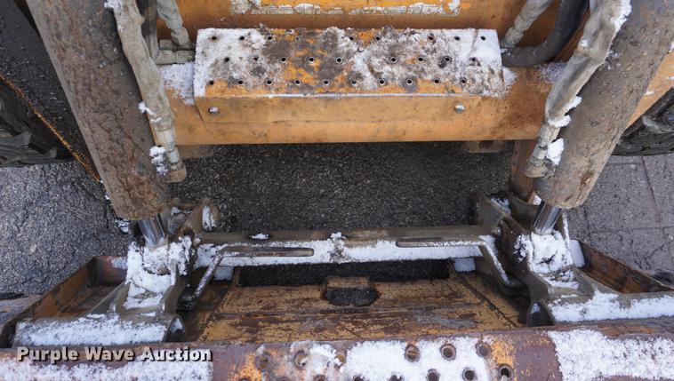 image for item DF1692 2013 Case SV300 skid steer