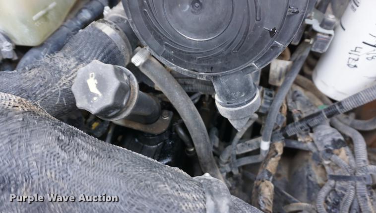 image for item DF1692 2013 Case SV300 skid steer