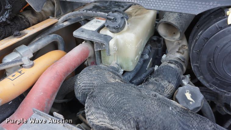 image for item DF1692 2013 Case SV300 skid steer